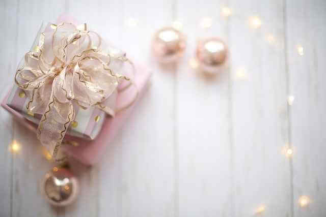 Japandi: tapeta i wzory na ściany w sypialni